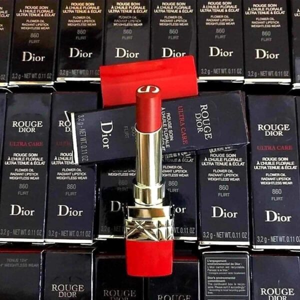 Son Dior Ultra Rouge 860 Vỏ Đỏ – Màu Đỏ Hồng 47