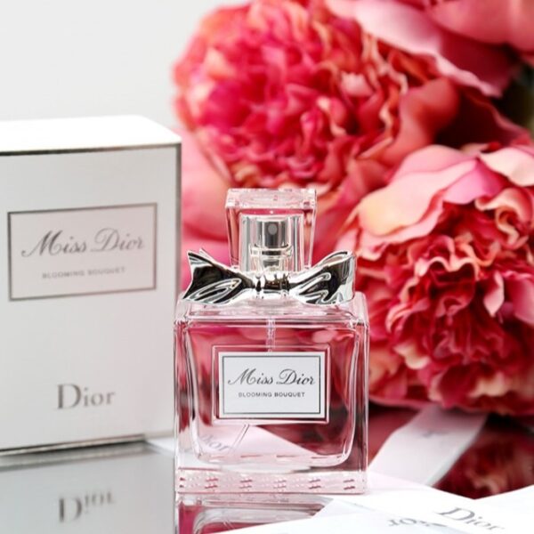 Nuoc Hoa Nu Dior Miss Dior Blooming Bouquet Edt