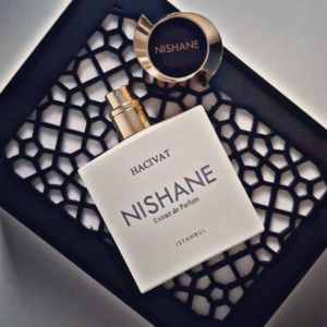 Nuoc Hoa Unisex Nishane Hacivat Extrait De Parfum 4 Đây chính là chai nước hoa đạt được điểm tuyệt đối mỗi khi người ta nhắc về thương hiệu Nishane. 