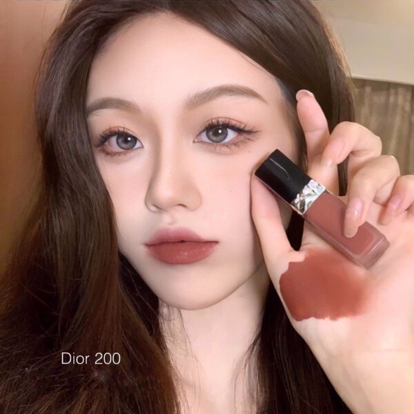 Son Kem Dior 200 Forever Nude Touch 17