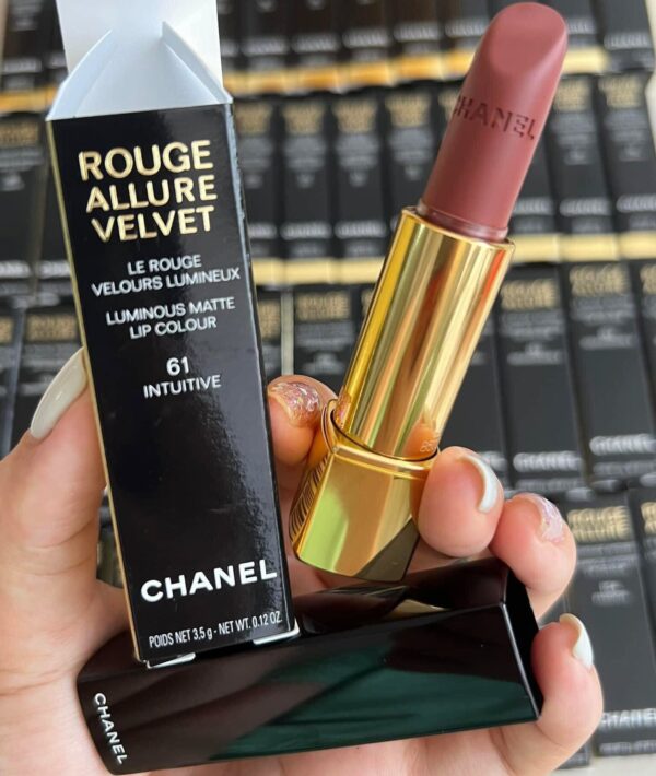 Chanel Rouge Allure Velvet 61 Intuitive 1