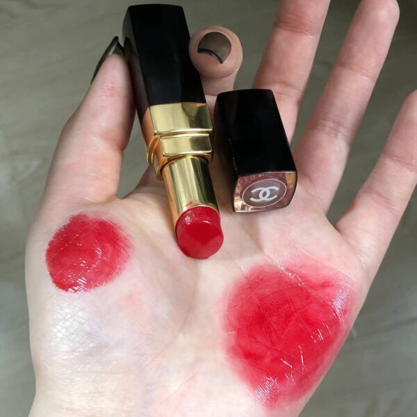 Son Chanel Rouge Coco Flash Hydrating Vibrant Shine Lip Colour 68 Ultime 20